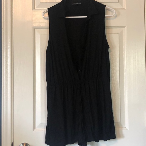 Romper - Picture 1 of 3